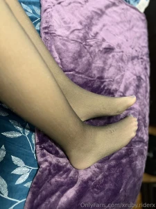 Looong day at the zoo and my feet hurt anyone care to give them a rub