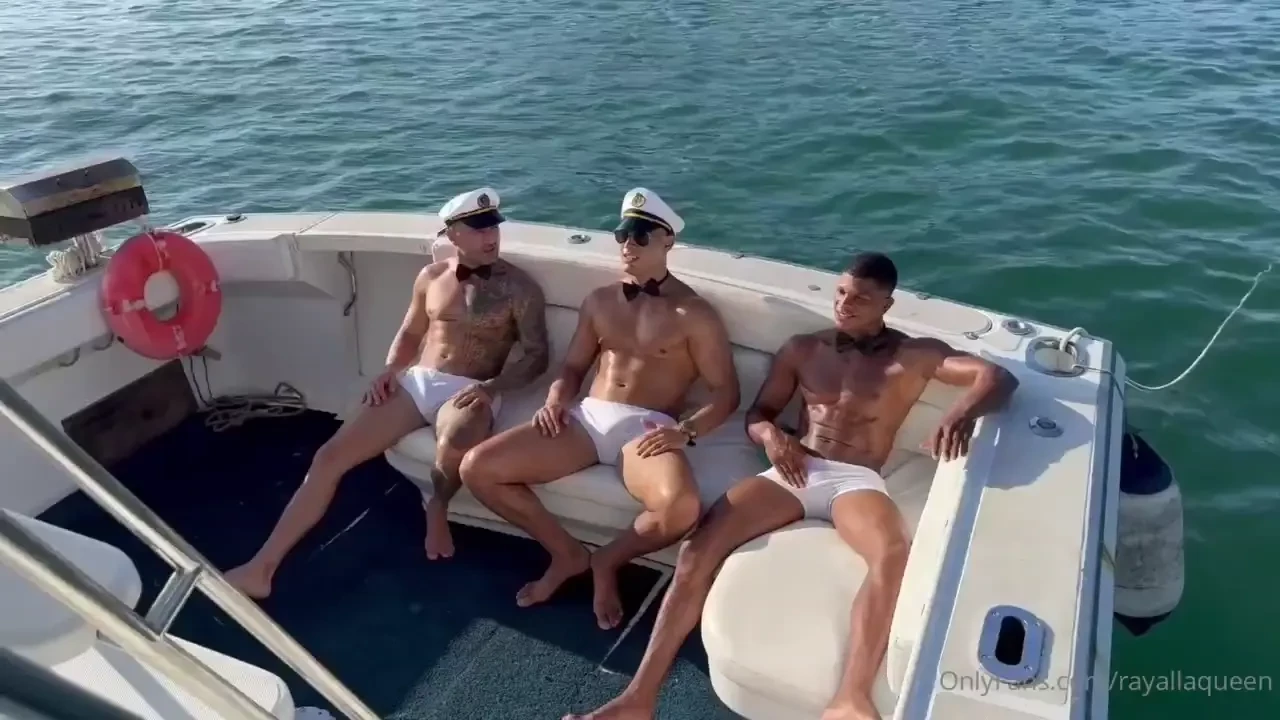 This slutty thing is one of the best i did a group and we fucked the 