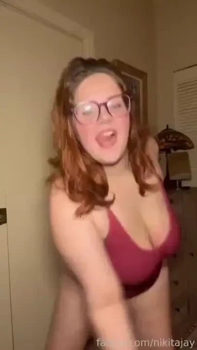 Would you let me twerk on you tiktok bigass bigboobs bigareolas 