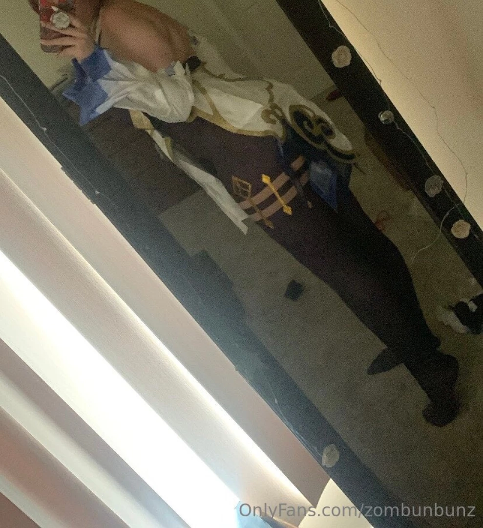 Hey loves one of you darling people bought me a ganyu cosplay what do part 1 