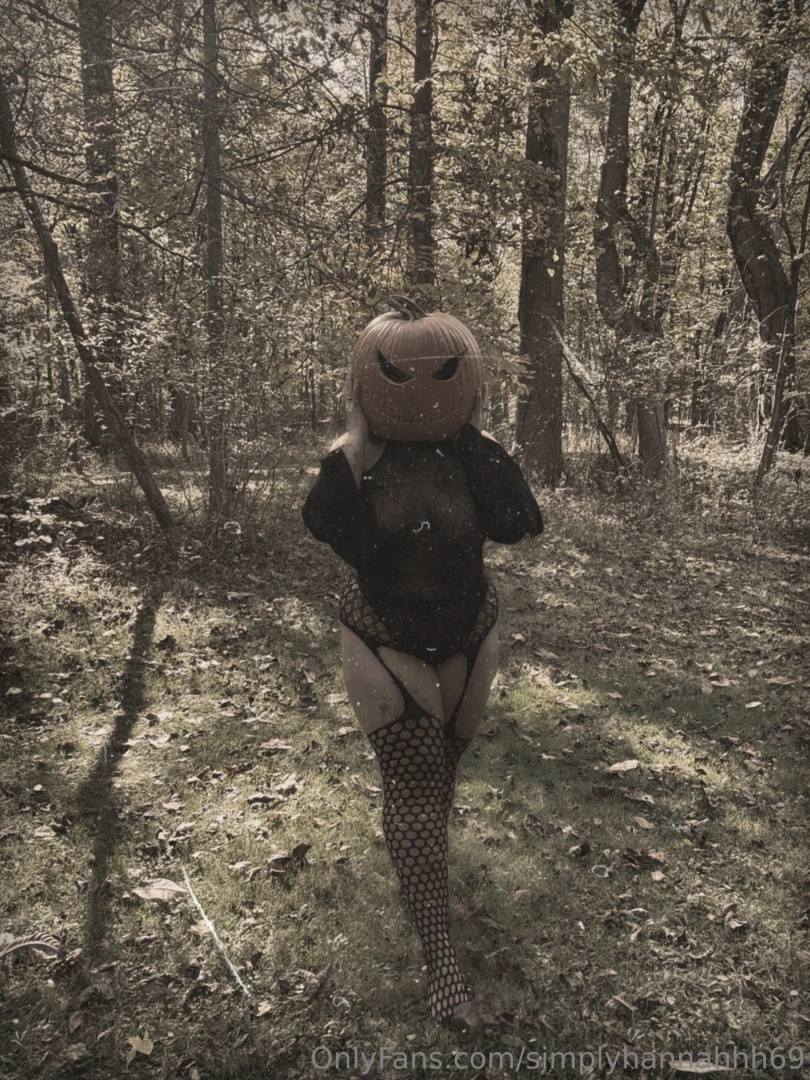 It s 13 i m manifesting someone spoils me with a surprise https www 