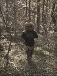 It s 13 i m manifesting someone spoils me with a surprise https www