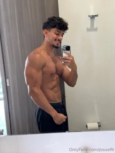 Cum here and let s make this night special