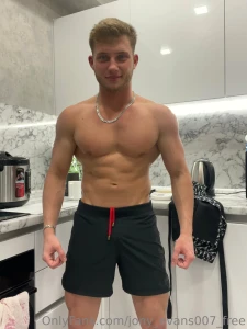 Darling u imagine me at ur kitchen ha-ha sure cooking and satisfying