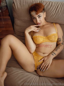 Que me sacas primero amor la tanga o el corpi o