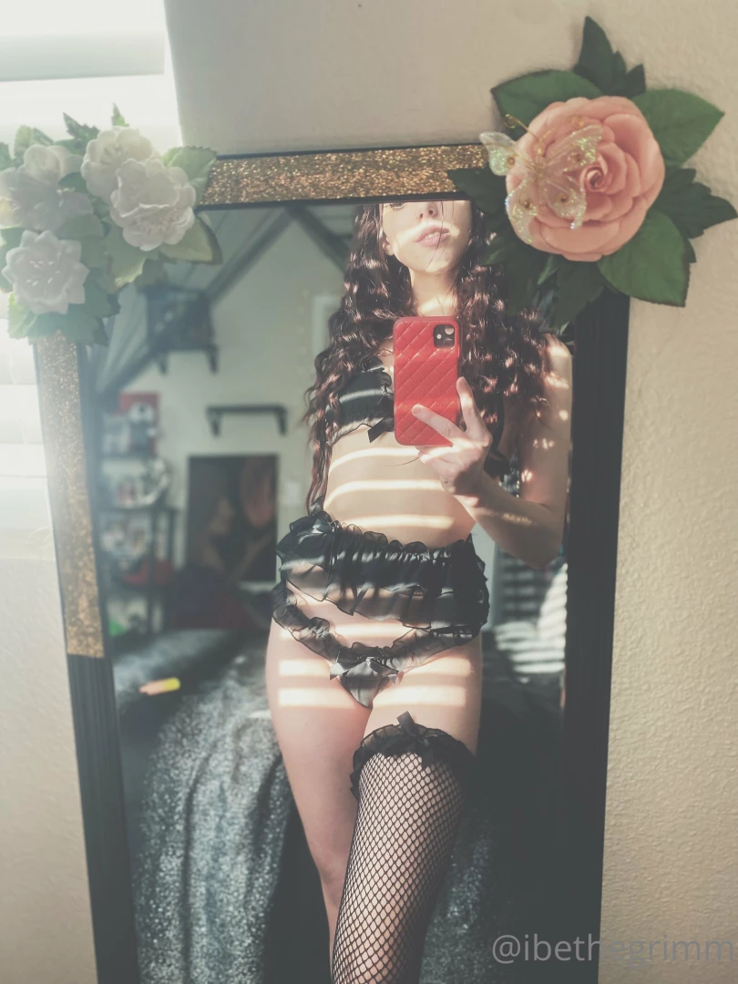 Wearing sunlight like lingerie 