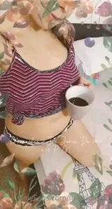 Quien se toma un caf conmigo para este fr o necesito un poco de calor