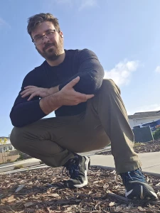 Sfw jumpscare out on a walk