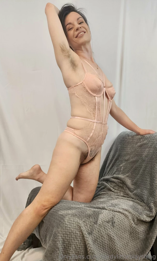 My pussy looks so good in pink i love how big my clit gets when i m part 3 