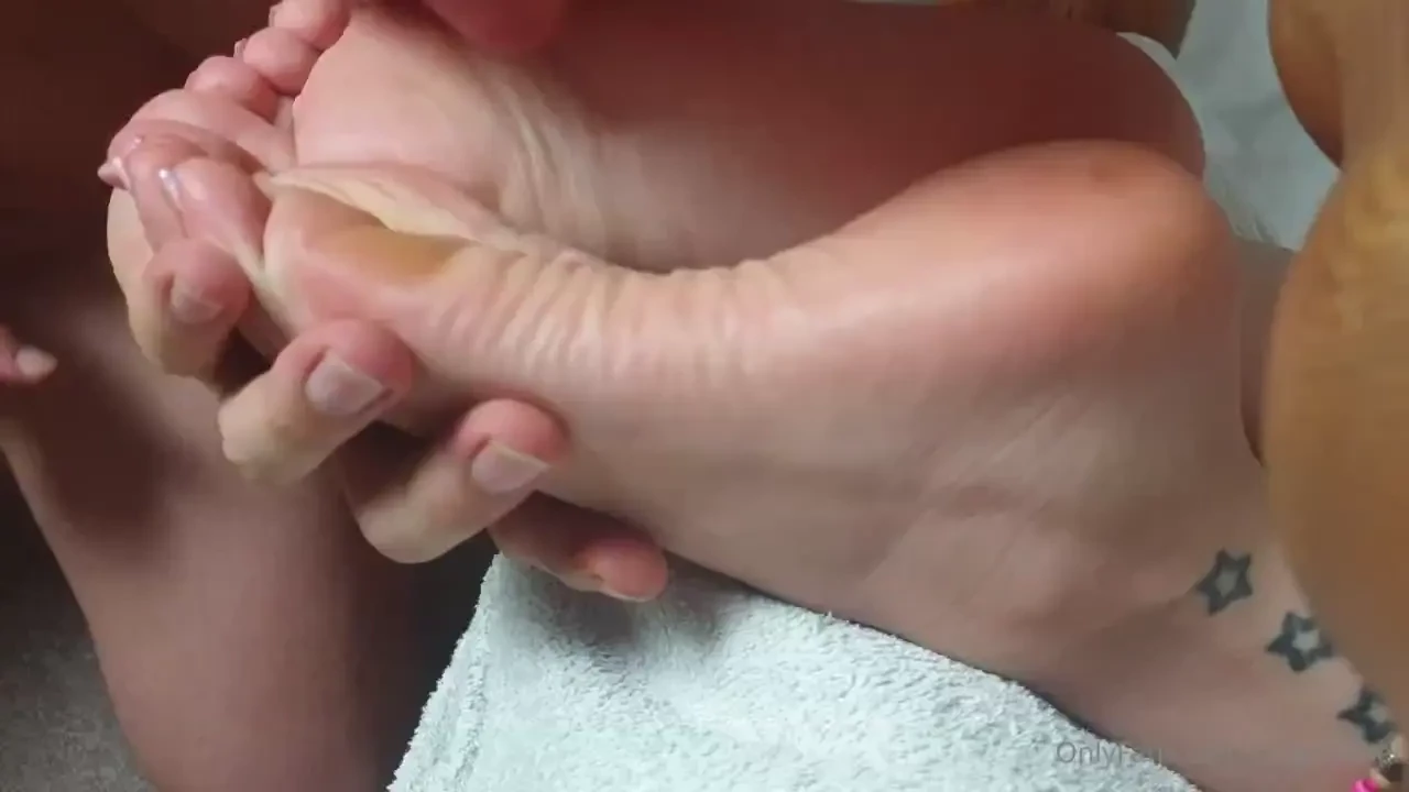 Fucking her feet and dumping a thick creamy load all over her wrinkled 