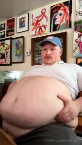 Big belly jiggles feat fupa