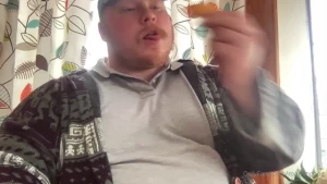 Big fat piggy loves to show off in public