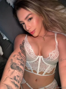 Do you like my boobs or my butt more