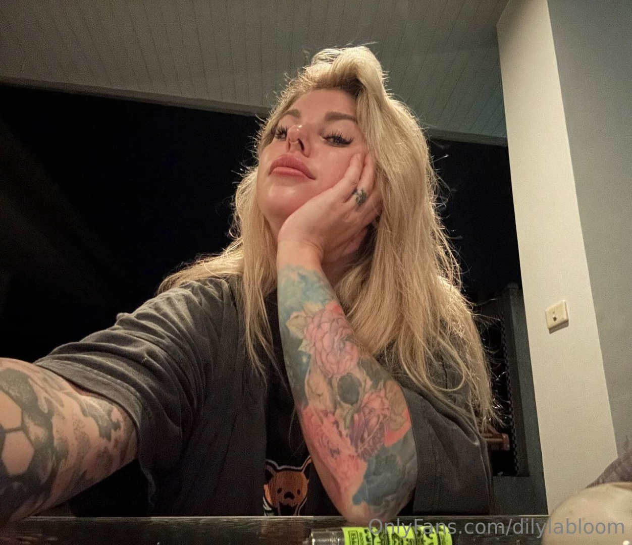 Sweet girl hours don t interrupt 