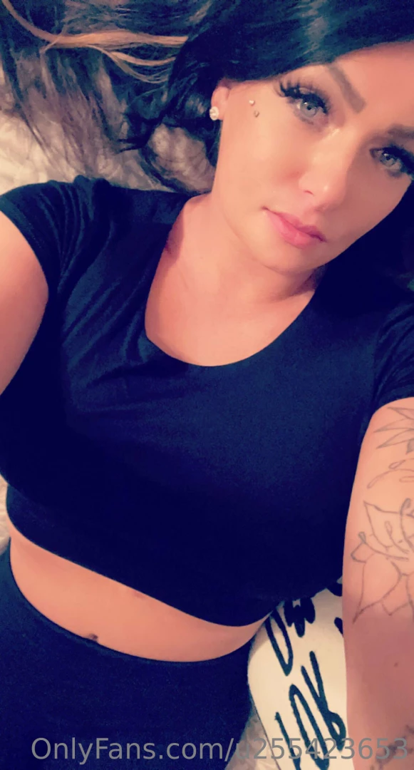 So happy to finally join and see the only fans world hello everybody 