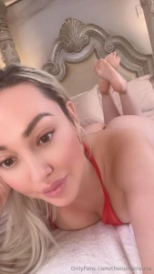 Baby can you hit it in the morning sun rising while i m moaning mmm