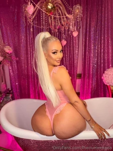 Since i m going live soon show me some love send me a contribution and