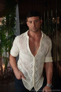 Who looks better part 1