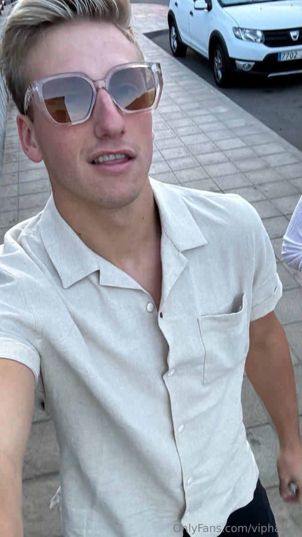 Fuck i m so horny i love sunday mornings check those dm s babe got part 2 