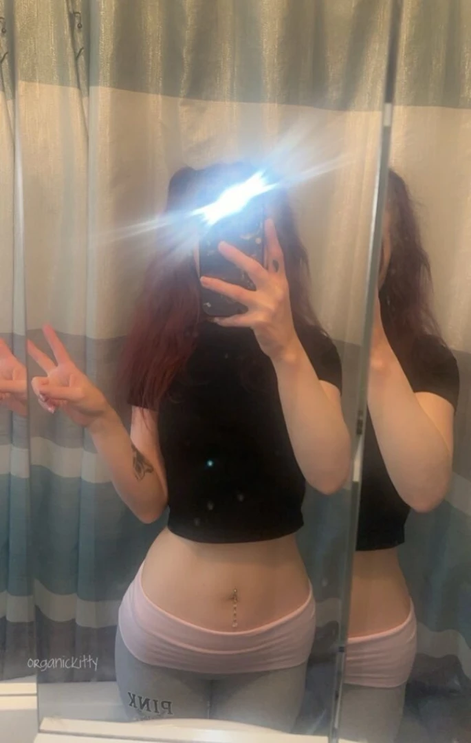 I posted an ask me anything on my twitter lt 3 organickittyy pinned 