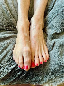 My cameraman was a big fan of my new pedicure now i will have soft