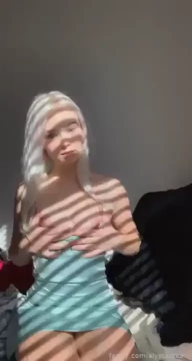 Message me and let s sext daddy i promise to make you cum sooo hard 