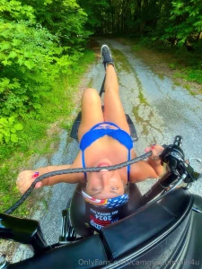 Who s with me - feelin hot part 3