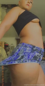 Feelin cheeky today in my mini skirt no undies of course