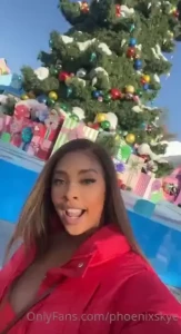 Grinchmas at universal was fun how about the pretzel at the end hehe part 3