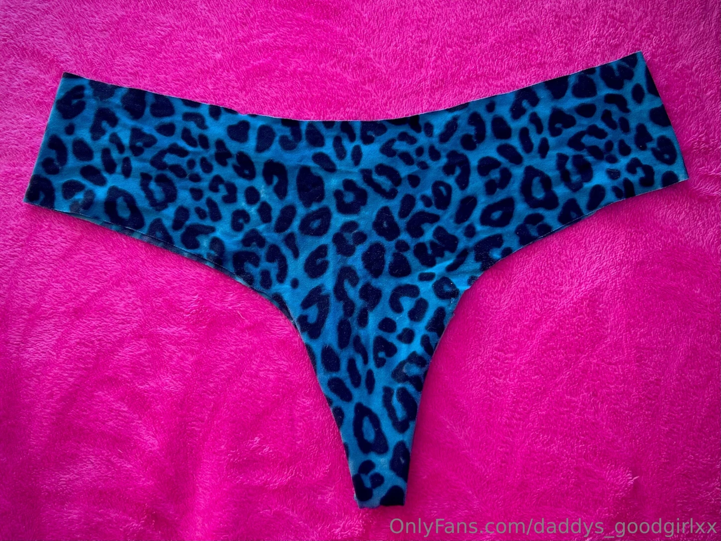 Hey daddy i have a big event friday night help me pick my panties i ll part 2 