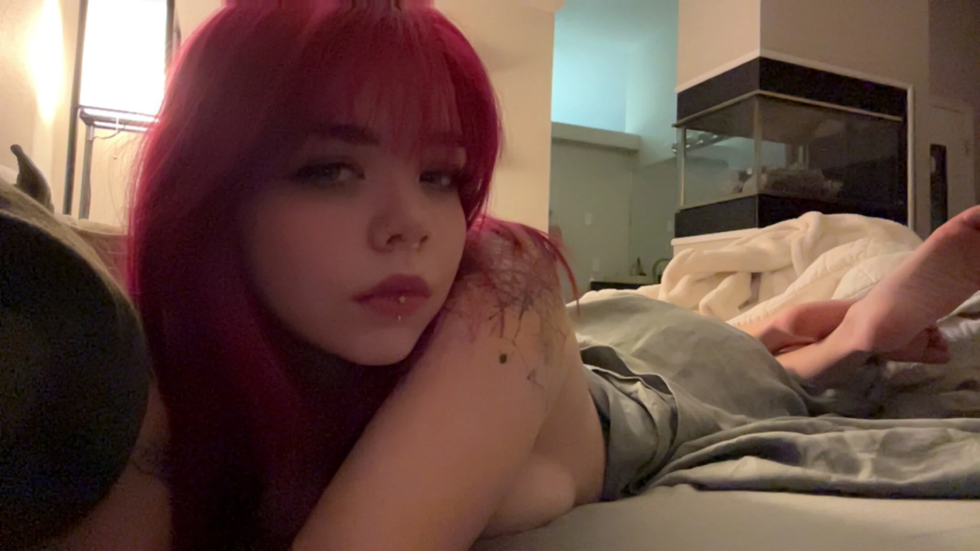 Guess whats under the sheets 