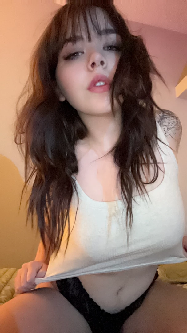 About to send you something hot in your dms idk if im excited or 