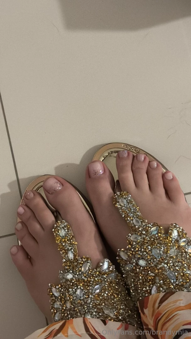 You want to suck my feet part 2 