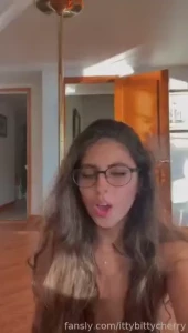 I wanna be yours fyp sexy tiktok glasses tiktoks tongue lick