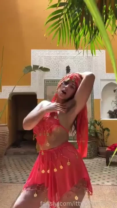 Armpit and spit fetish video at the riad in marrakesh in my belly 