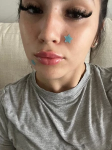 Absolutely lovee these big ass lipssss