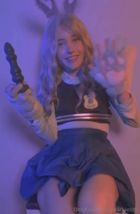 Nuevo video de la conejita traviesa masturb ndose con un vibrador