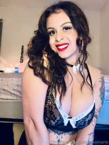 Nice little photo bomb for you guys