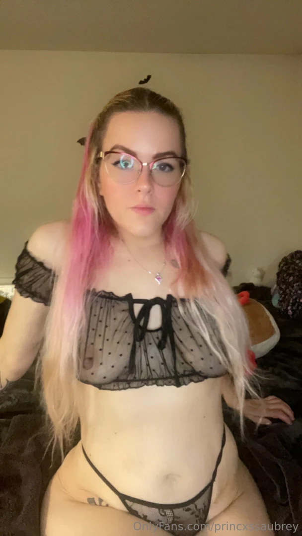 Enjoy some ass and titties it s spooky season part 4 