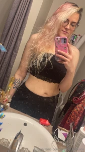 Hi i know i ve been absent but here s some pics