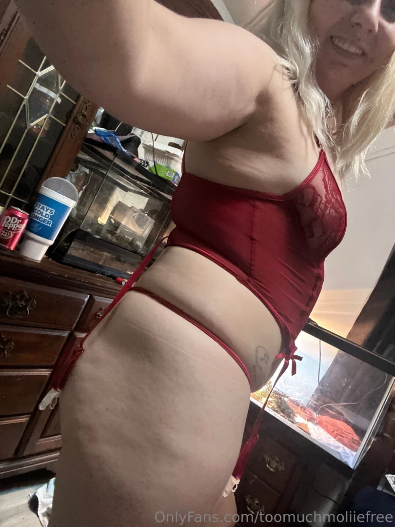 Toomuchmoliiefree part 4 