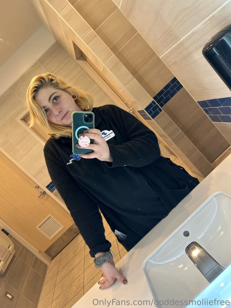 Toomuchmoliiefree part 29 