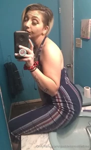 Toomuchmoliiefree part 68