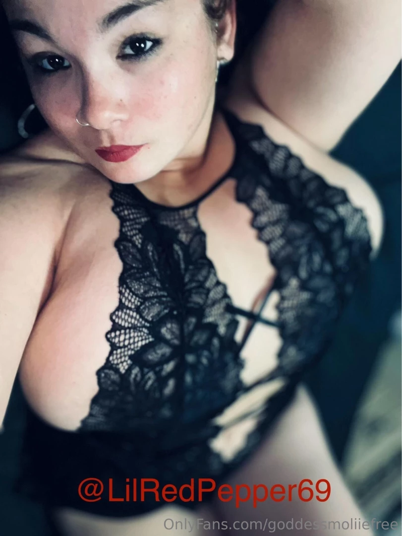 Come see your spicy thick red head momma lilredpepper69 https onlyfans 