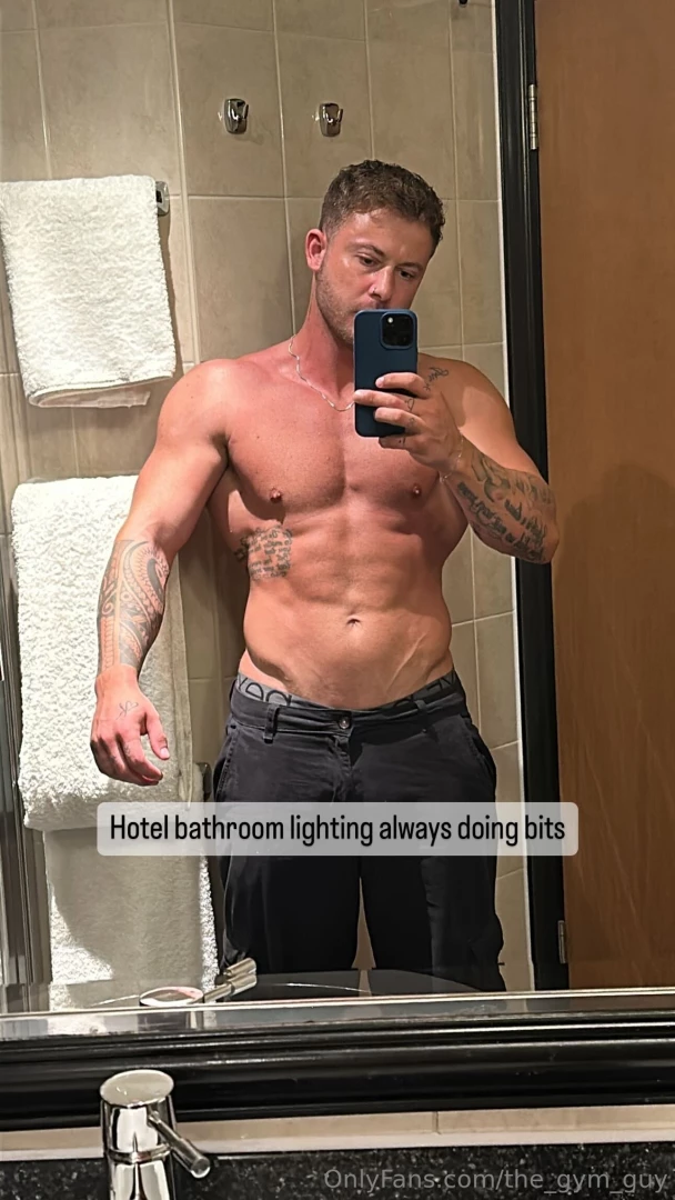 Couple pics from the hotel this eve part 1 