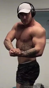 Ill be starting a cut soon and once im a lot leaner there ll be a lot