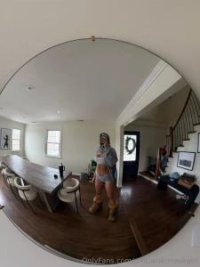 Front or back part 2602