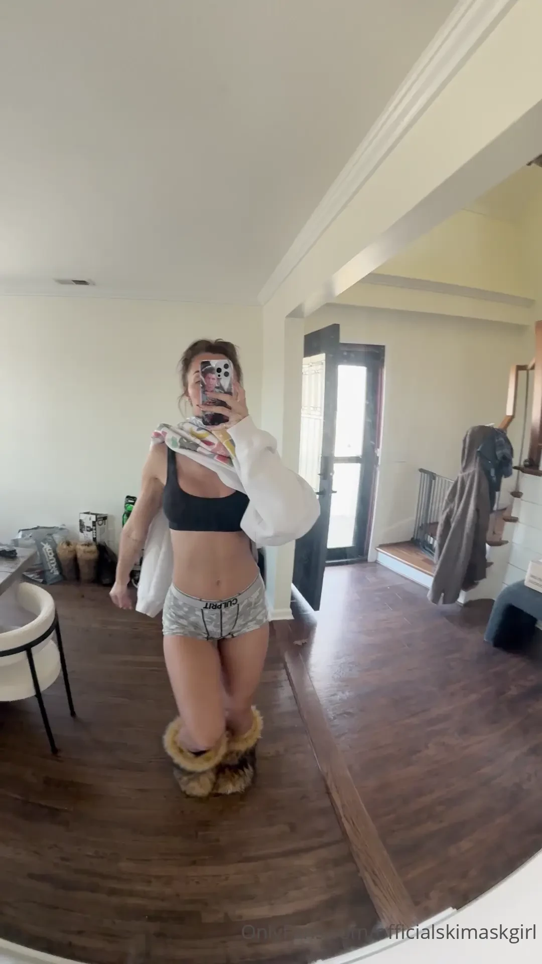 Doin a lil jig for ya 