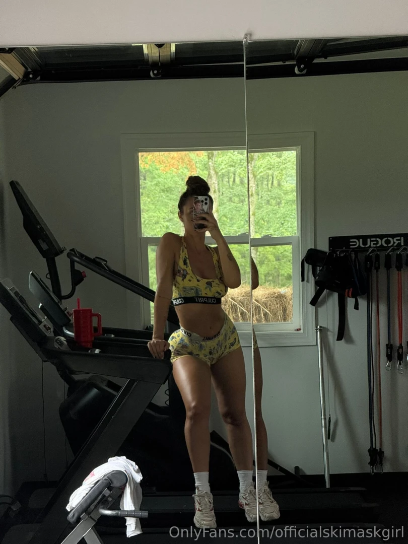 M33t you at the steps 