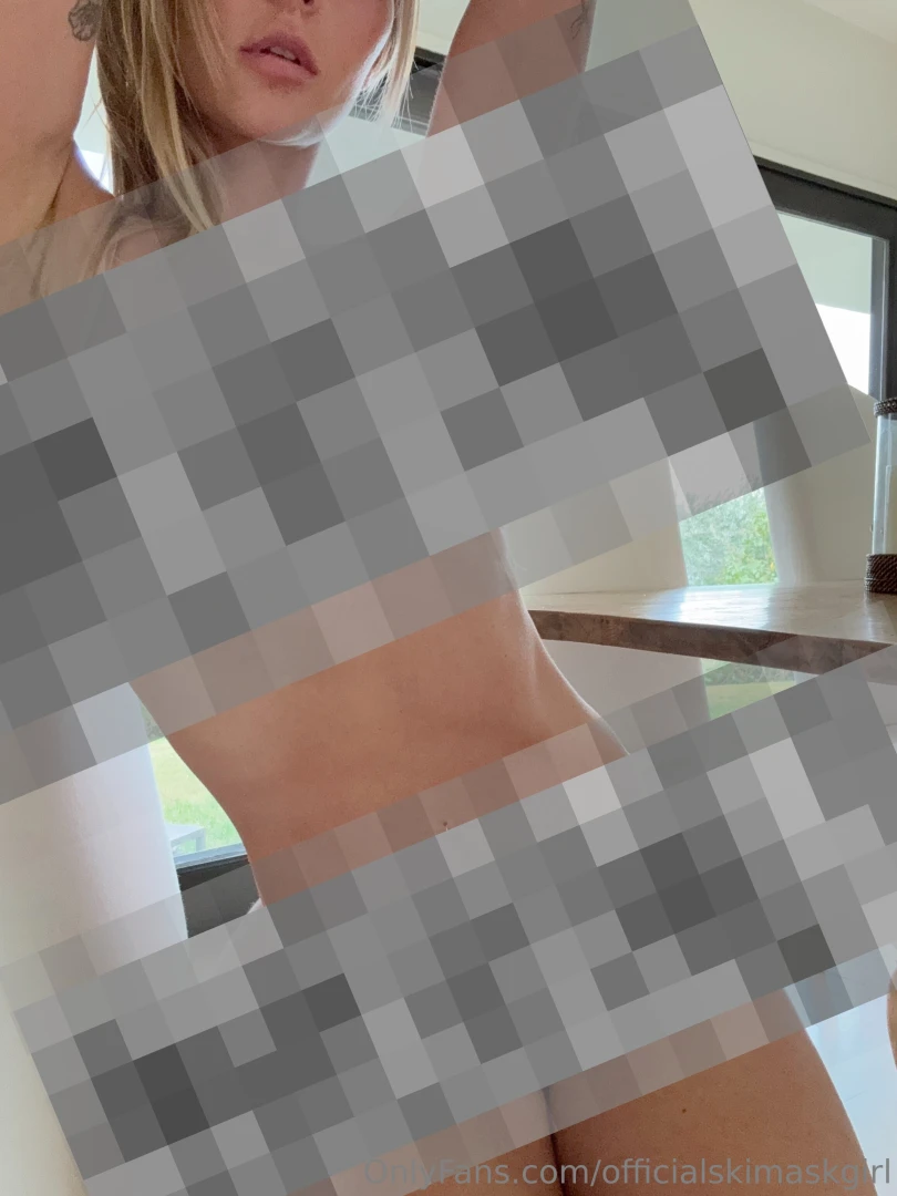 I m no snack i m the whole damn meal let me prove it at the dinner 